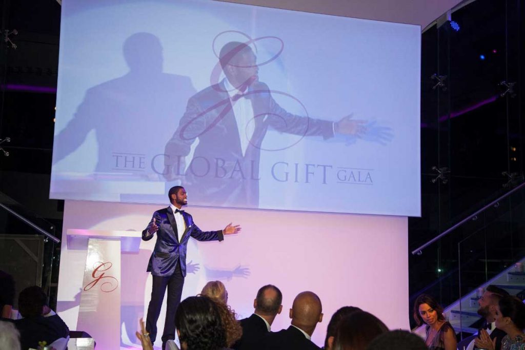 the-global-gift-gala-dubai-2013-38